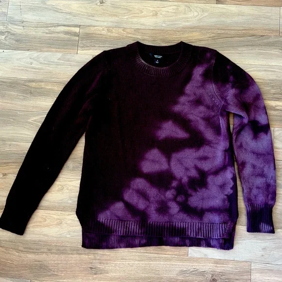 Tie-dye Sweater - Picture 2 of 2